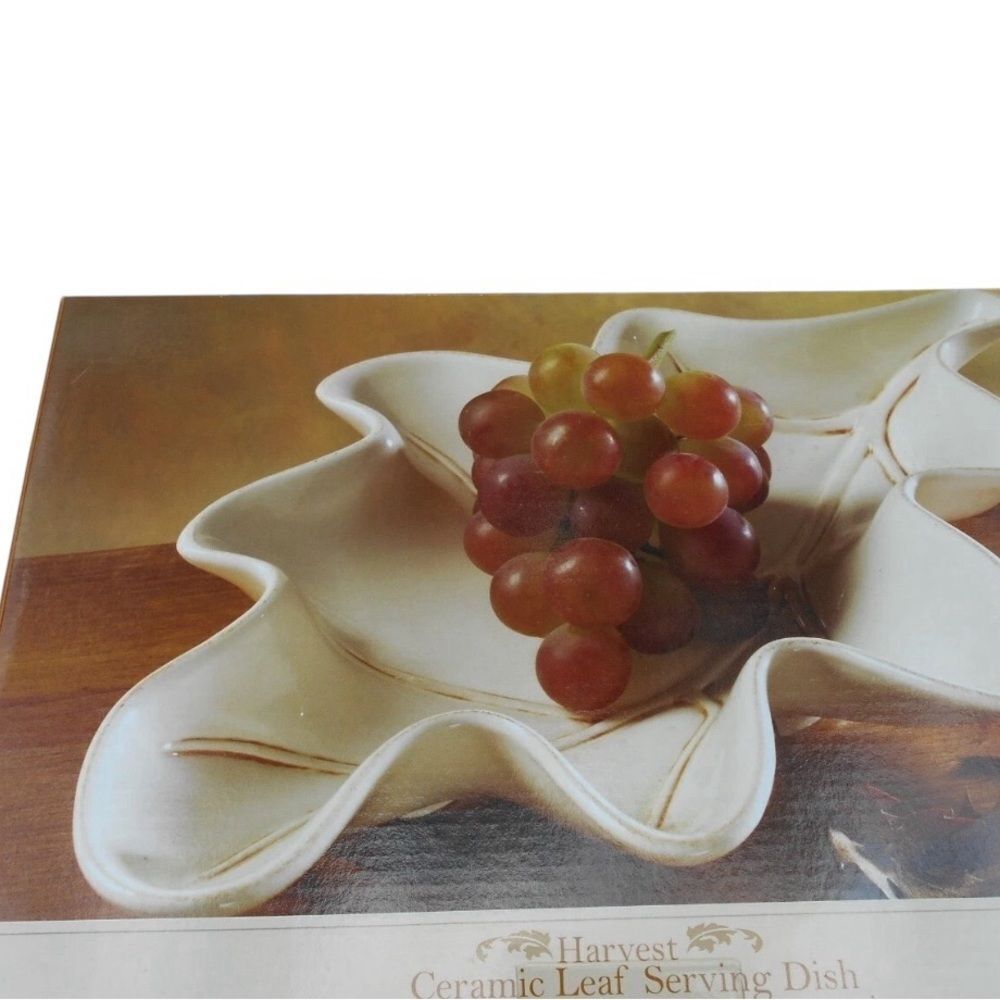 Victoria Elegant Cream Leaf-Shaped Ceramic Dish
